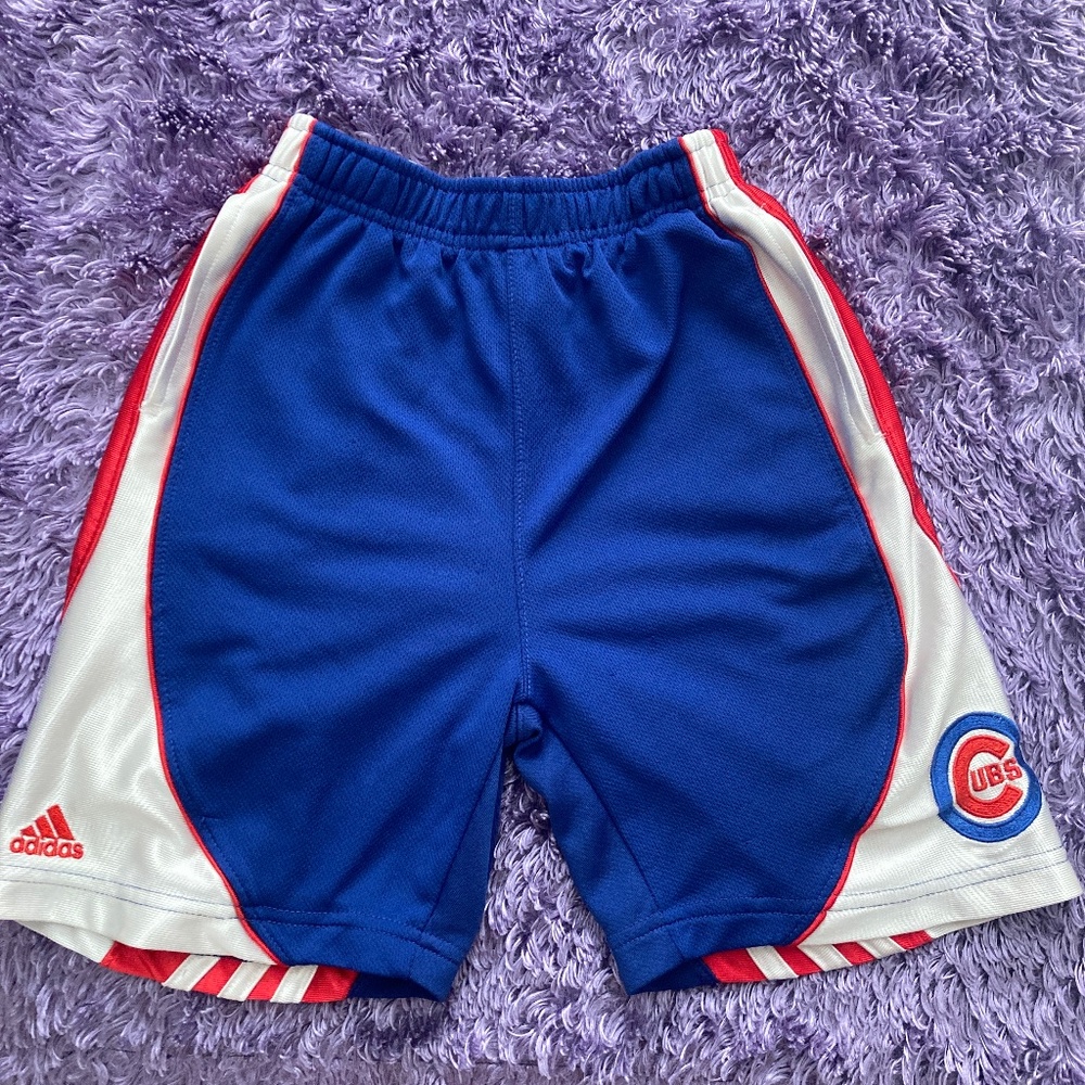 Boys Adidas Cubs Shorts Size 5/6